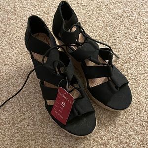 Merona Black Wedges